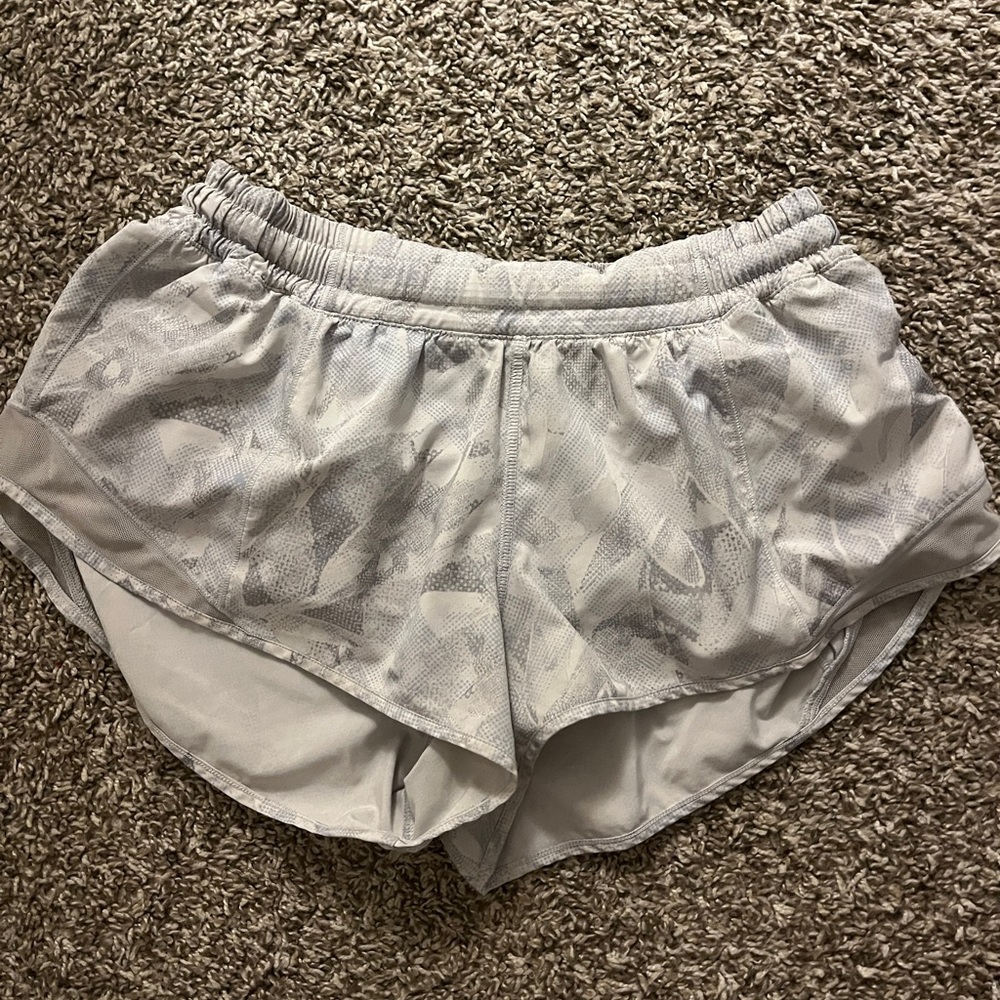 Lululemon camo blue grey hotty hot shorts 2.5